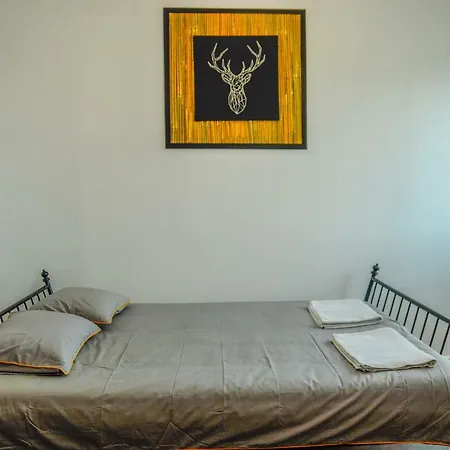 Upperstorey Studio Apartment Bucharest